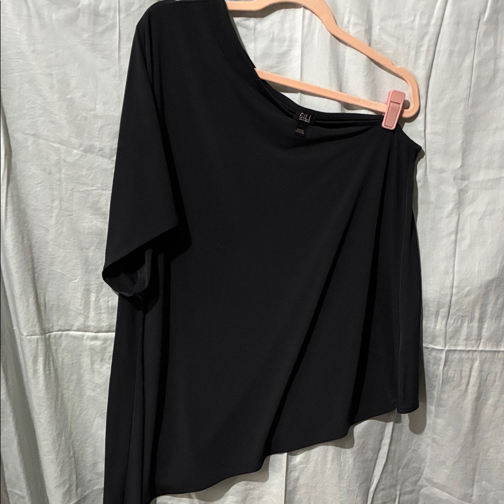 G.I.L.I. Elegant Black Top